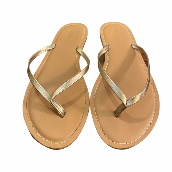 Old Navy | Shoes | Old Navy Gold Flip Flop Sandals | Poshmark